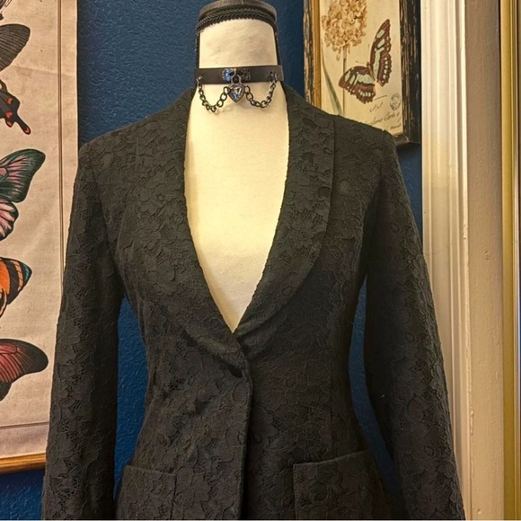 Guess Black Lace Women's Blazer - Picture 2 of 5